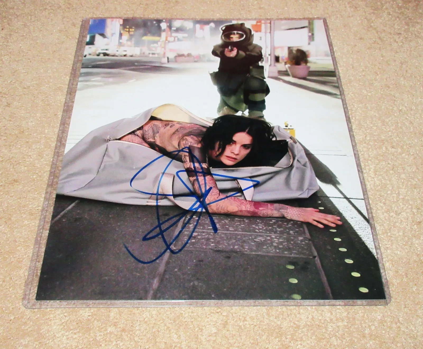 Jaimie Alexander — Blindspot COA Signed Autographed 8" X 10" Photo Jaimie Alexander Jane Doe Loader
