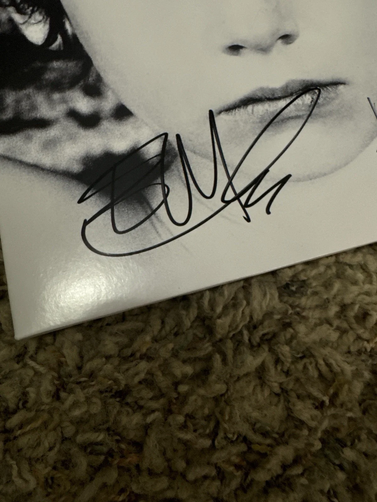 U2 Bono and The Edge signed autographed War Vinyl Record LP PSA/DNA LOA, изображение 4