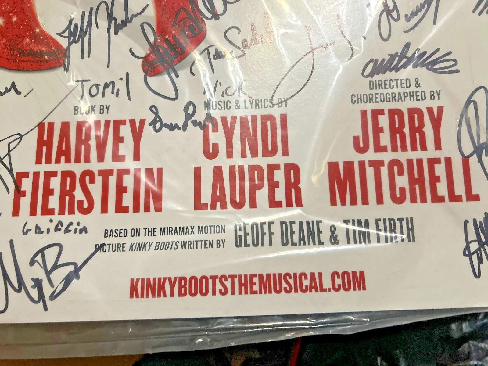 Cast — Kinky Boots poster autographed by the cast 2013 Tony award winning broadway show, изображение 3