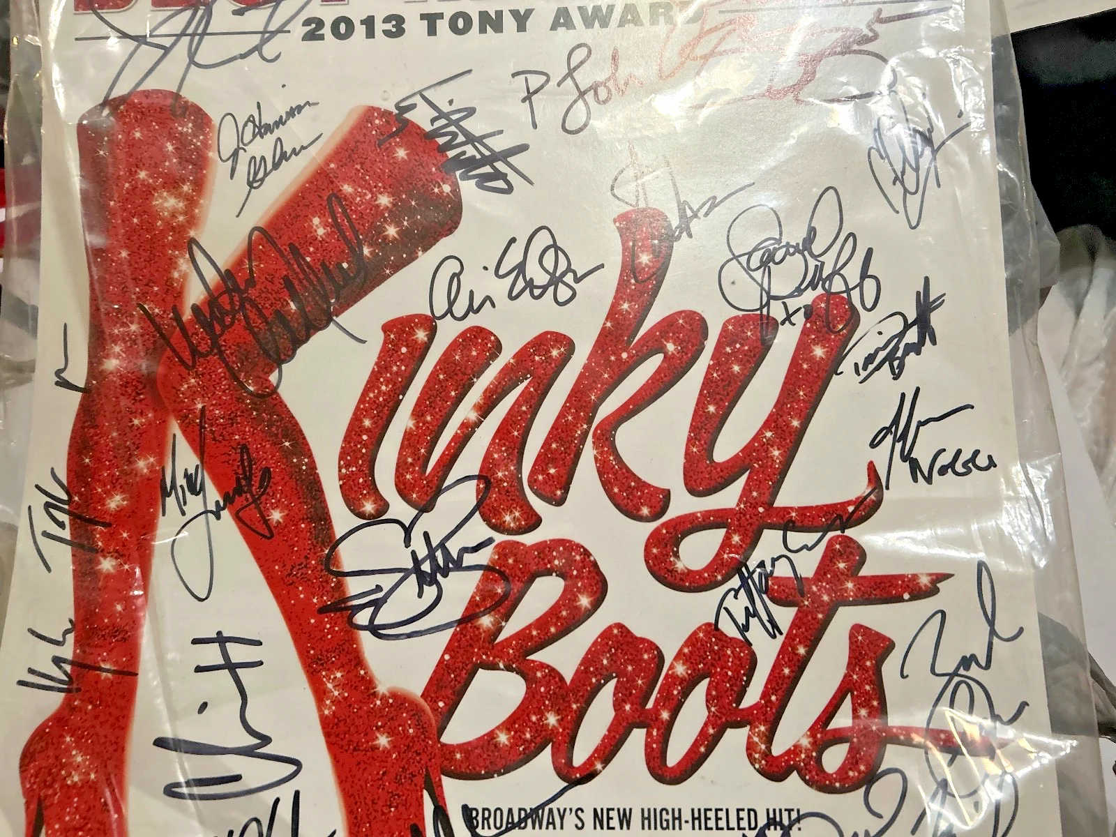 Cast — Kinky Boots poster autographed by the cast 2013 Tony award winning broadway show, изображение 5