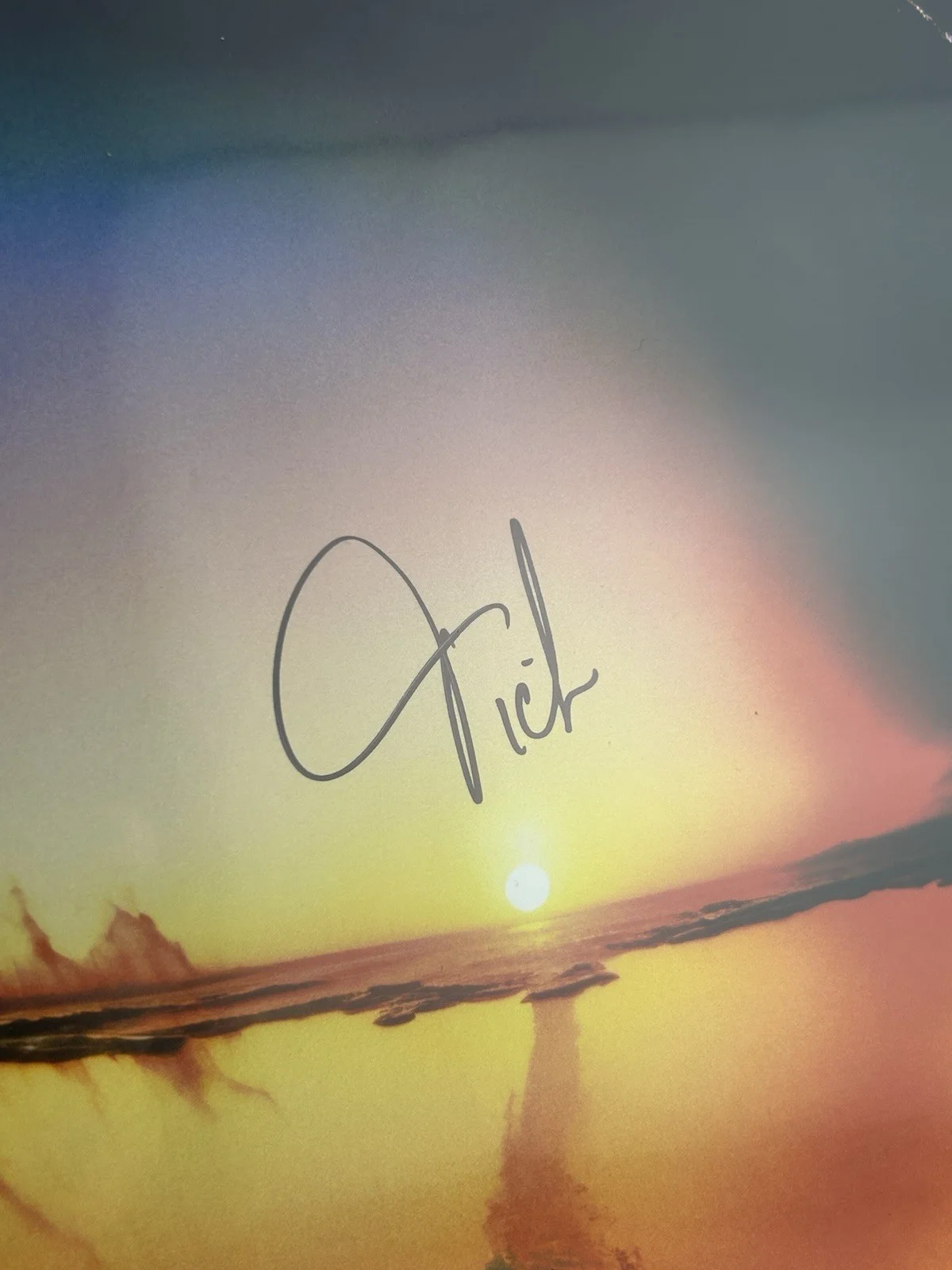 Cage The Elephant Autographed Neon Pill Vinyl - Milky Clear - SIGNED - IN HAND!, изображение 4