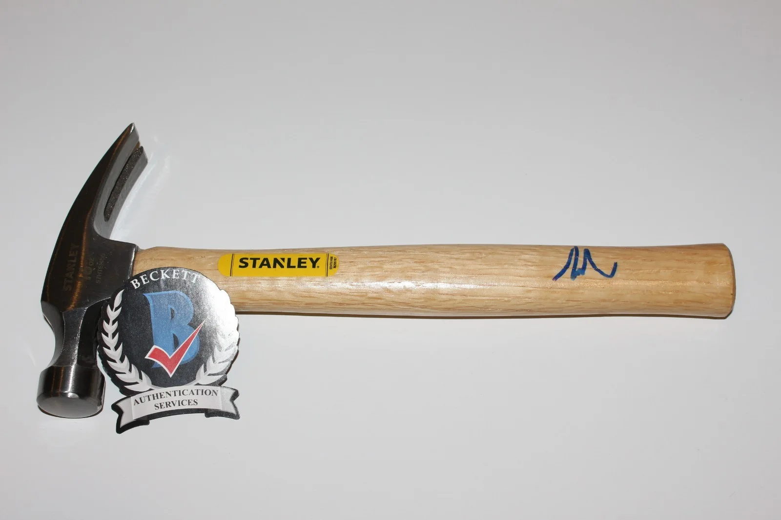 Tim Allen — TIM ALLEN SIGNED HOME IMPROVEMENT STANLEY HAMMER TAYLOR TOOL TIME BECKETT COA, image 3