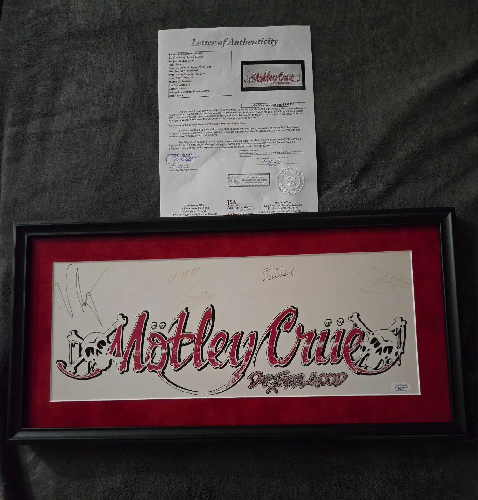 Rare signed framed matted 1990 Motley Crue Dr Feelgood record store banner JSA, изображение 2