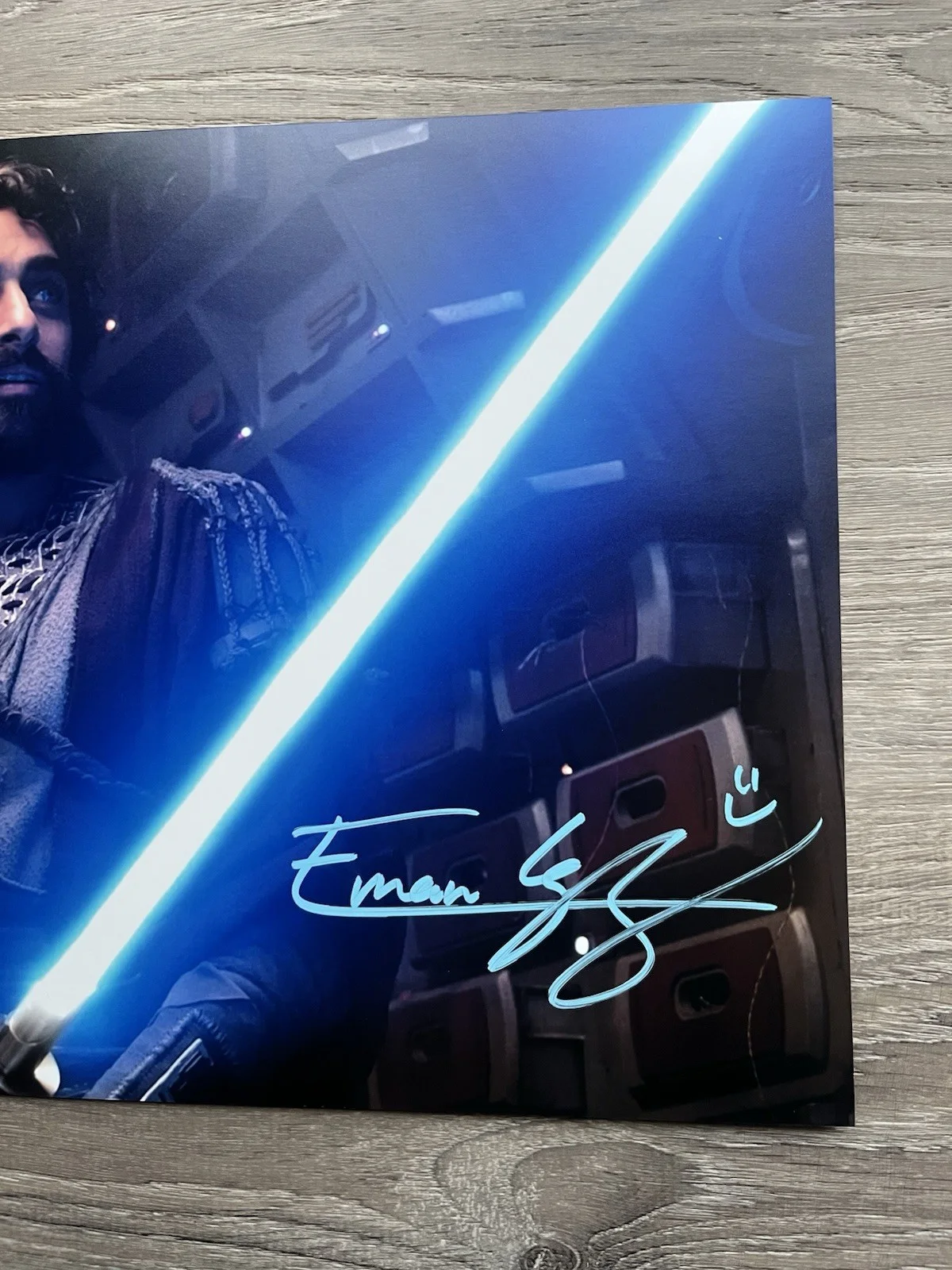 Eman Esfandi — Eman Esfandi Signed Ezra Bridger 11x14 Photo JSA COA AHSOKA Star Wars, изображение 3