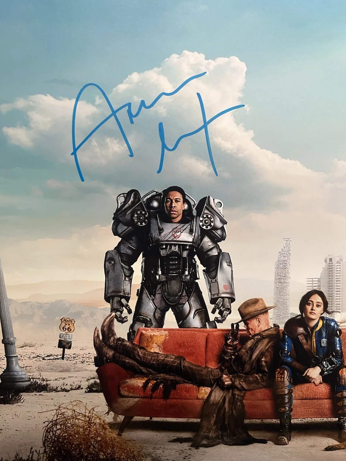 Aaron Moten — Aaron Moten Signed Fallout 11x14 Photo Beckett COA Maximus, image 4