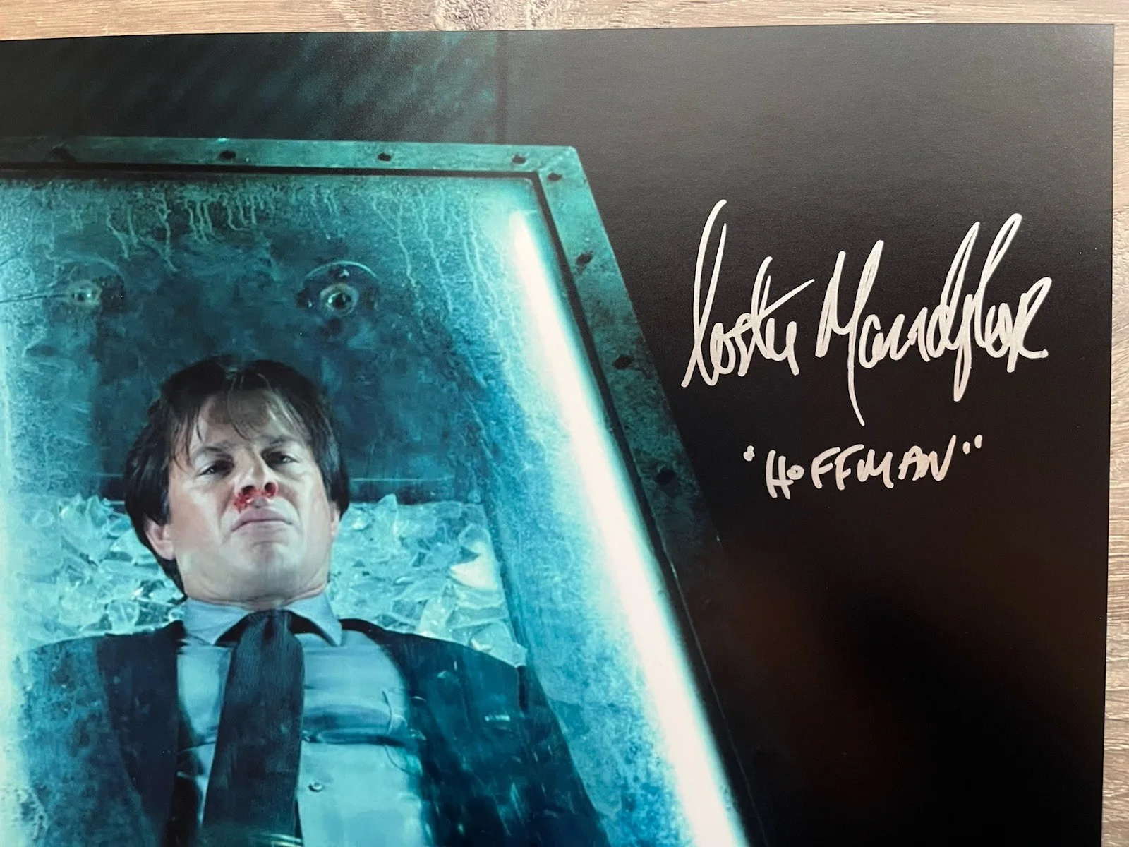 Costas Mandylor — Costas Mandylor Signed Saw 11x14 Photo JSA COA Detective Hoffman Jigsaw Horror, изображение 3