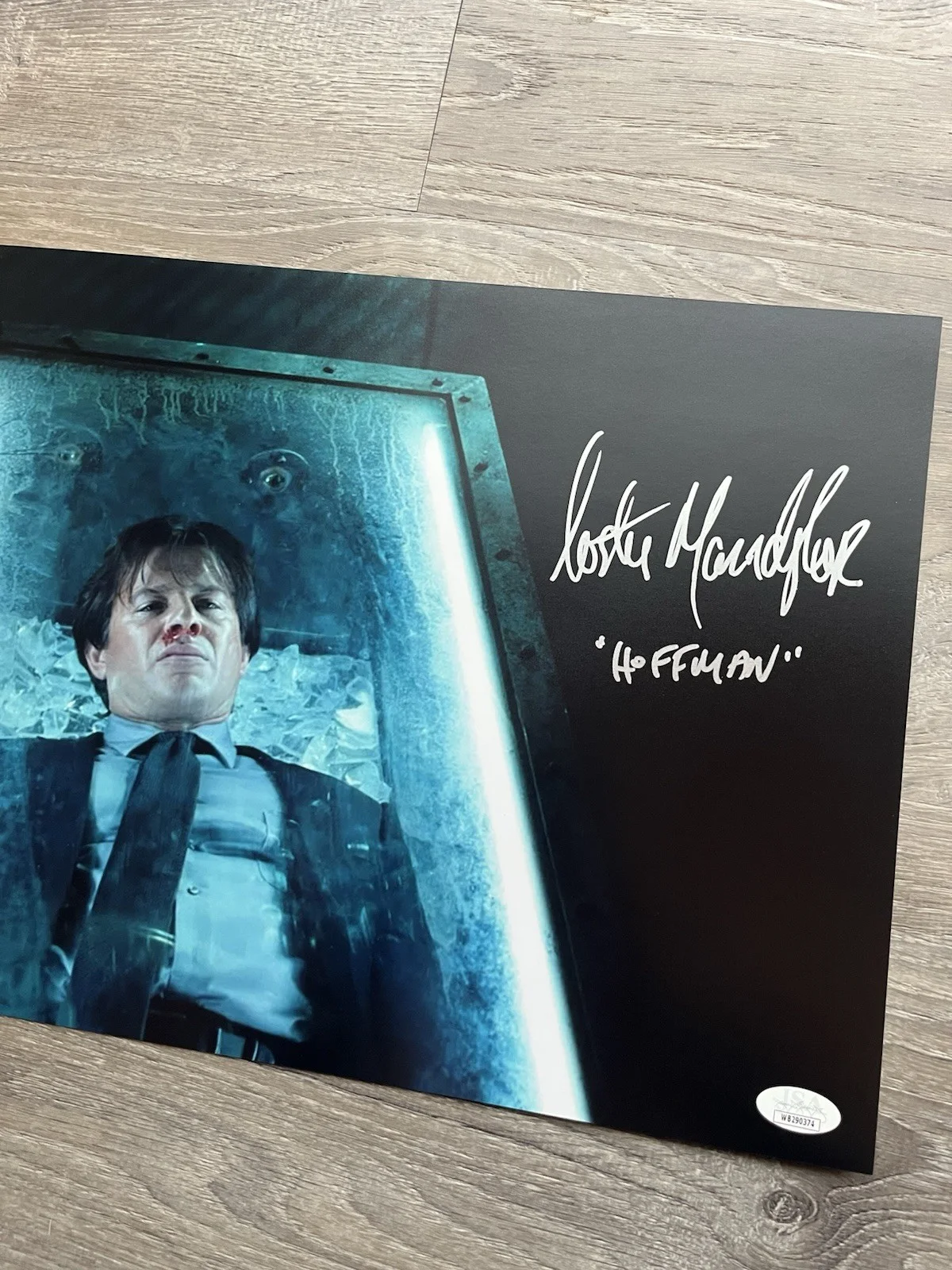 Costas Mandylor — Costas Mandylor Signed Saw 11x14 Photo JSA COA Detective Hoffman Jigsaw Horror, изображение 5