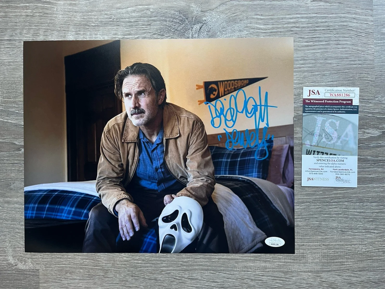 David Arquette — David Arquette Signed Scream 11x14 Photo JSA COA Dewey Riley Ghostface Horror