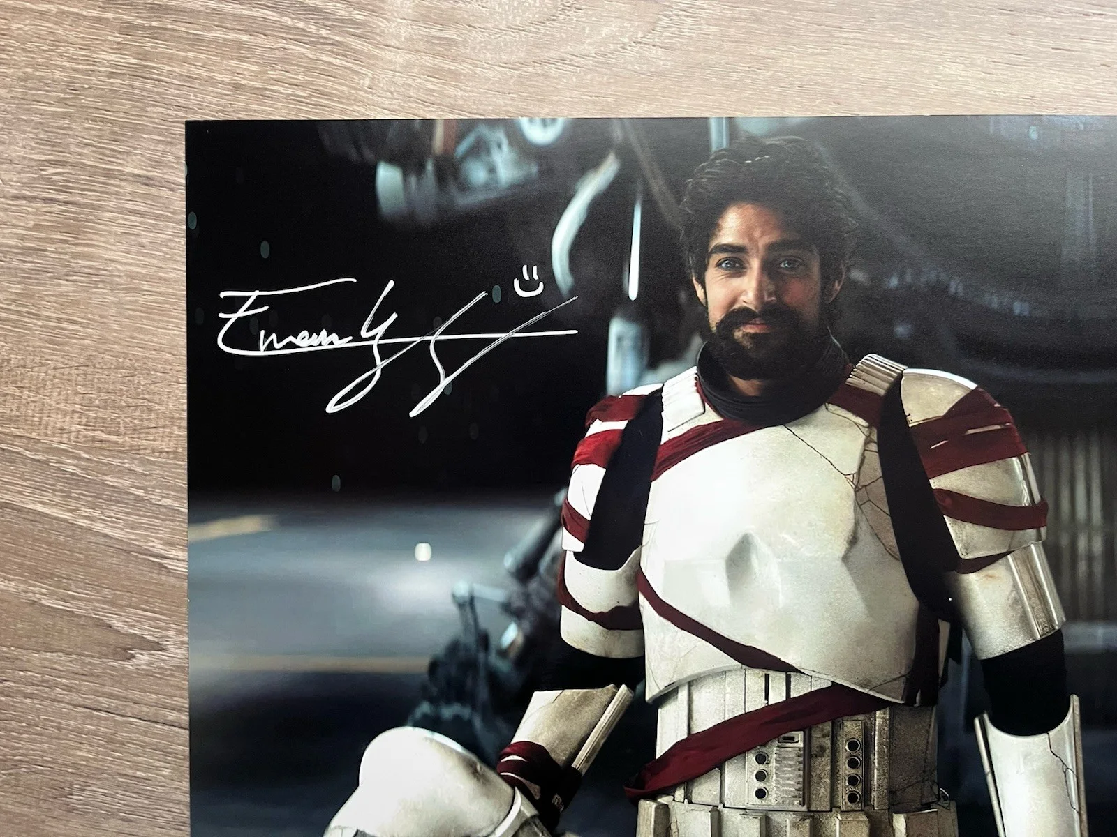 Eman Esfandi — Eman Esfandi Signed Ezra Bridger 11x14 Photo JSA COA AHSOKA Star Wars, изображение 3