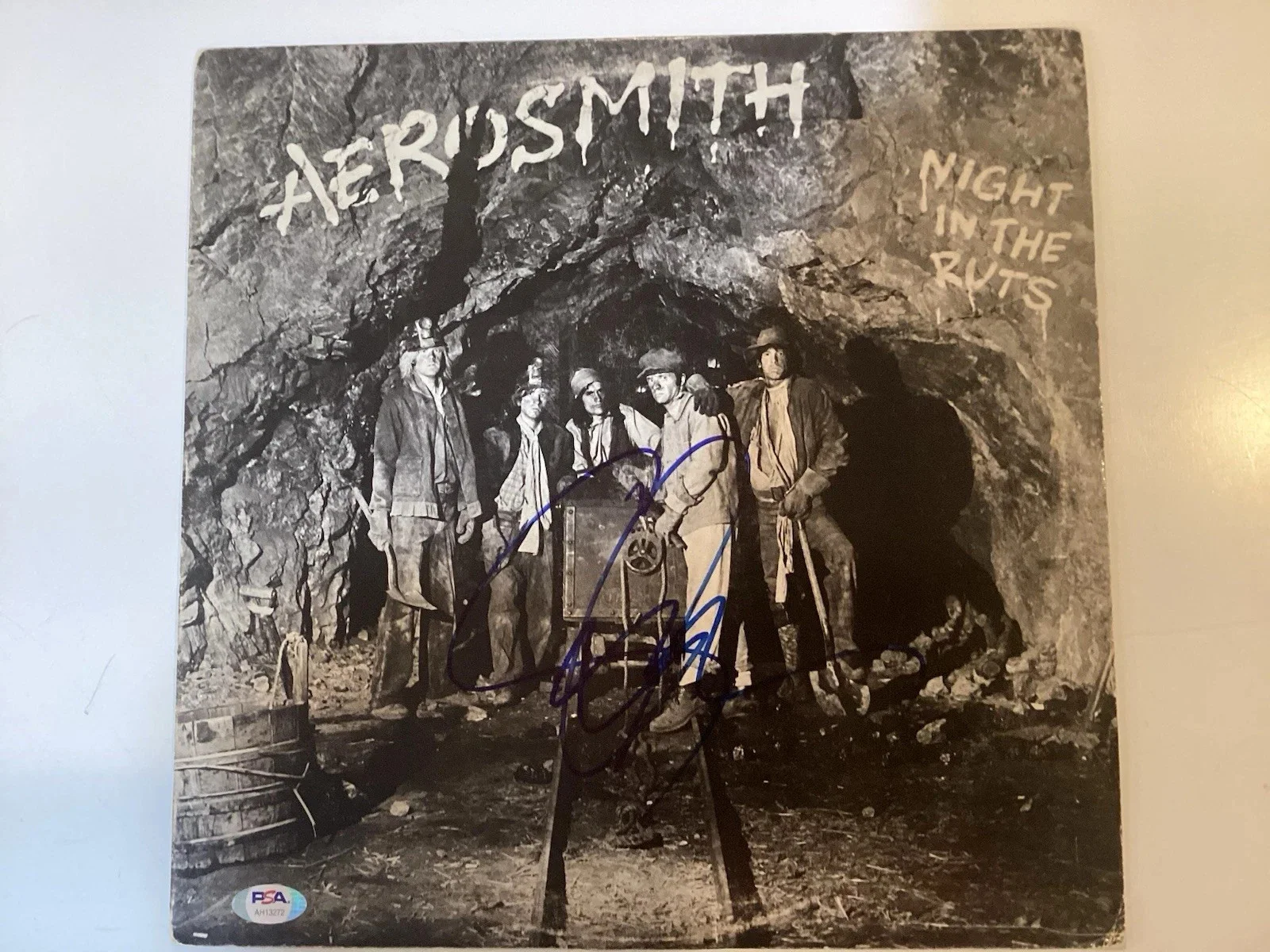 STEVEN TYLER (Aerosmith) SIGNED "Night in the Ruts" FRAMED LP Album PSA/DNA, image 4