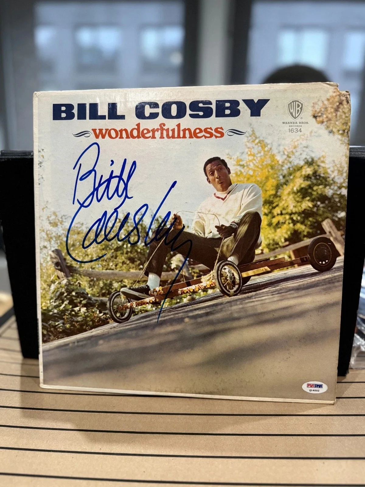 BILL COSBY — BILL COSBY Signed PSA/DNA album LP cover "WONDERFULLNESS" rare autographed