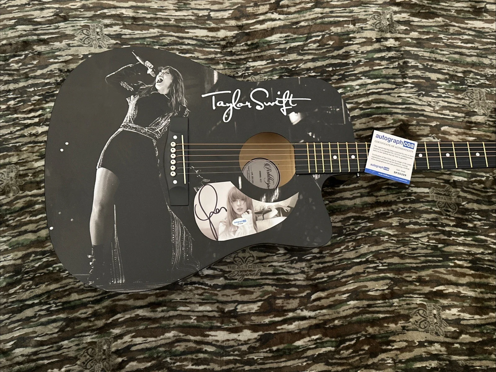 🎄🚨Rare TAYLOR SWIFT Signed CUSTOM FULL SIZE Acoustic Guitar Country ACOA🚨🎁🎅, image 3