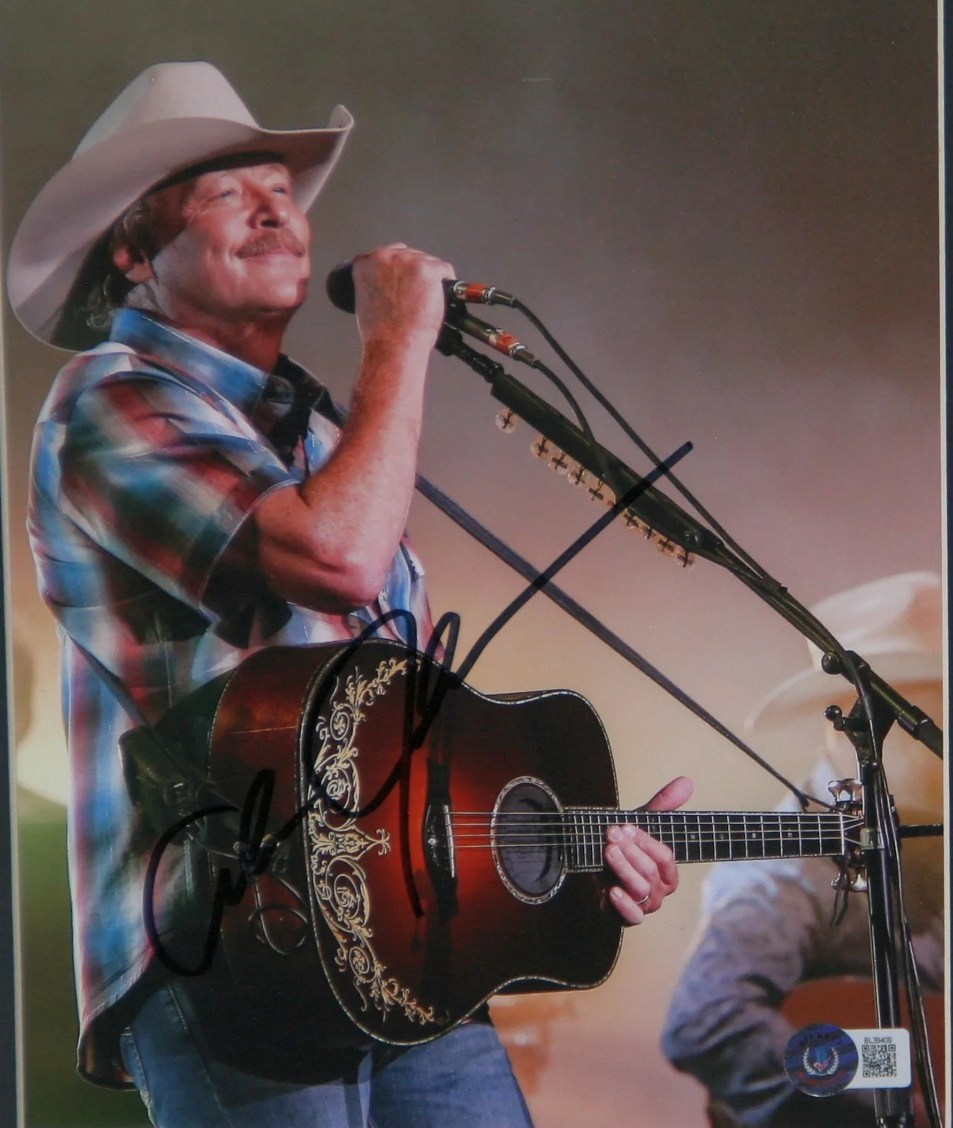 Alan Jackson — Alan Jackson Autographed Framed 8x10 Photo Beckett BAS, image 2