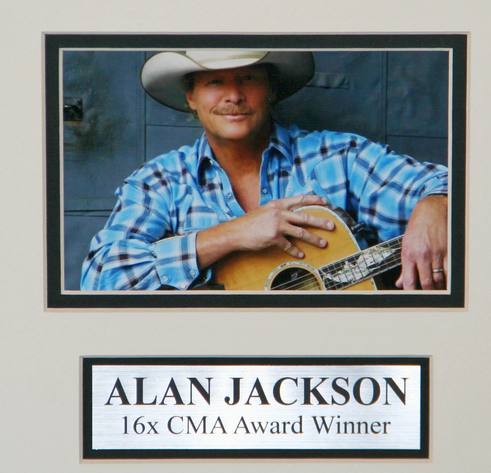 Alan Jackson — Alan Jackson Autographed Framed 8x10 Photo Beckett BAS, image 3