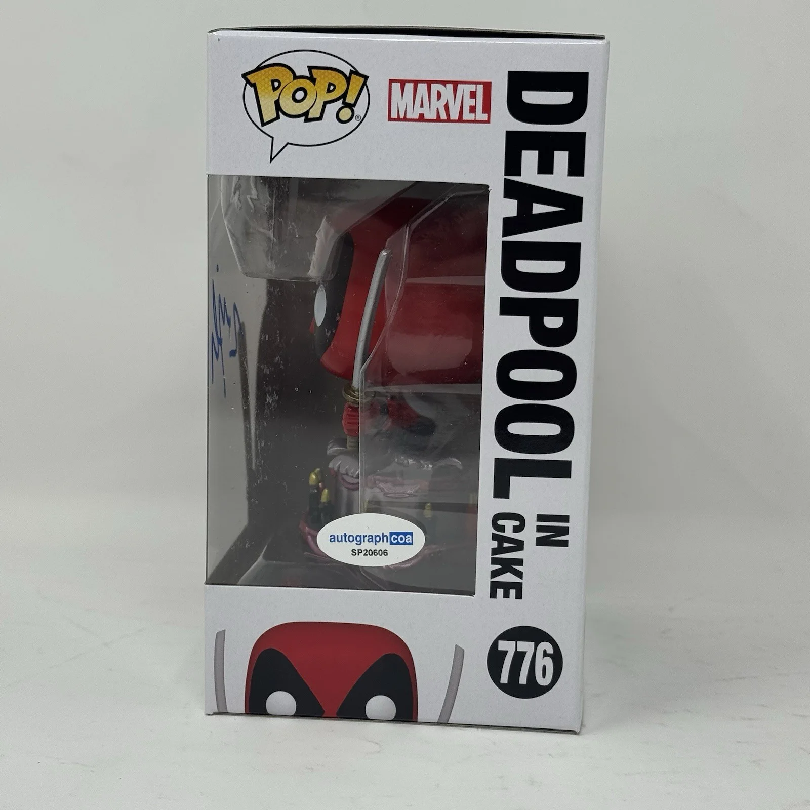 TIM MILLER — Tim Miller Signed Deadpool In Cake Funko Pop 776 Autograph Film Director ACOA, изображение 4