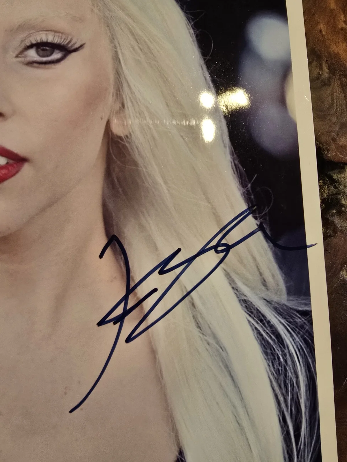 L@@K! Rare LADY GAGA Tour Signed 8x10 REAL Authentic Autograph Picture w/COA, изображение 2