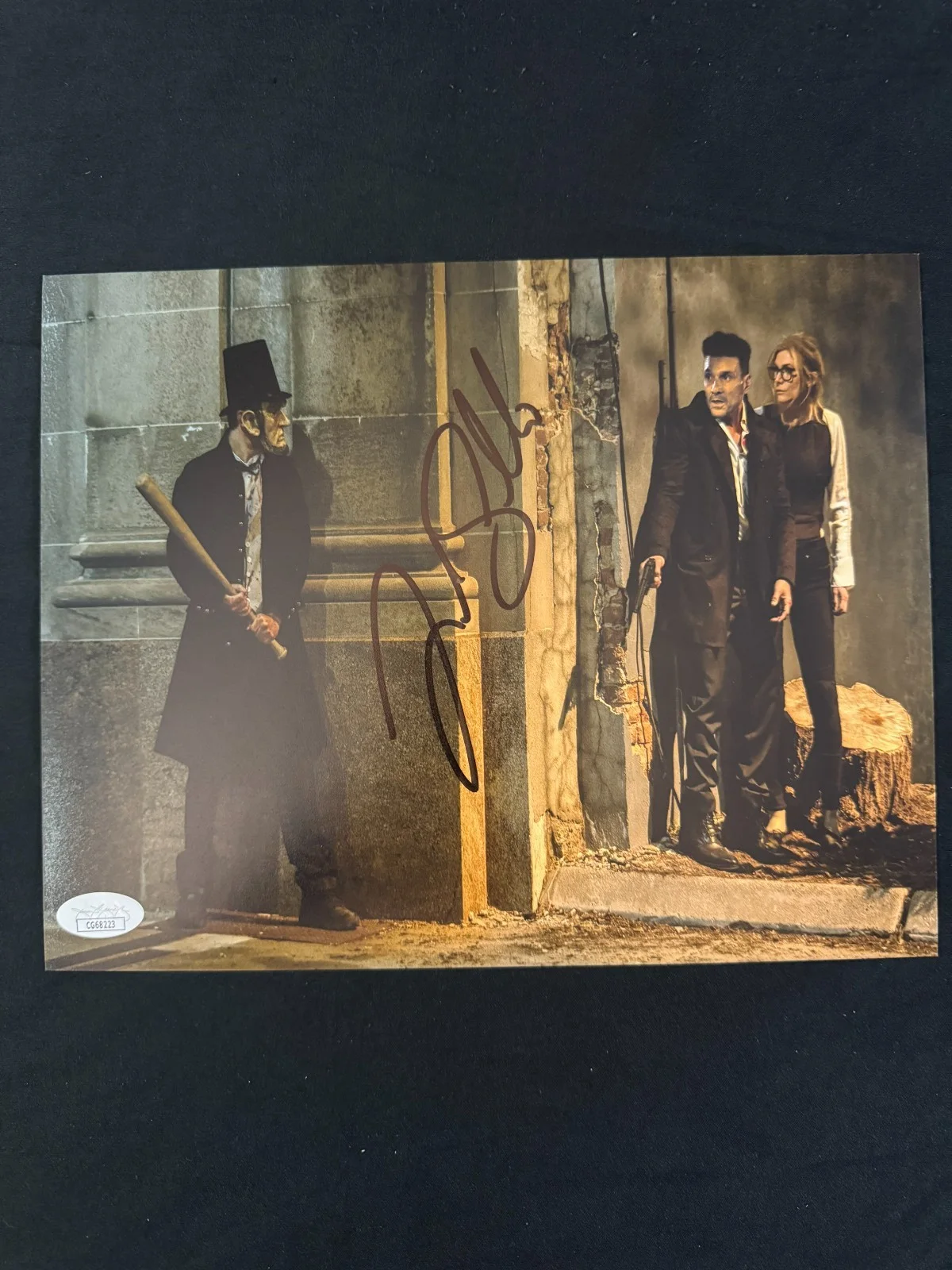 Frank Grillo — Frank Grillo signed The Purge : Election Year 8X10 photo W/ JSA COA