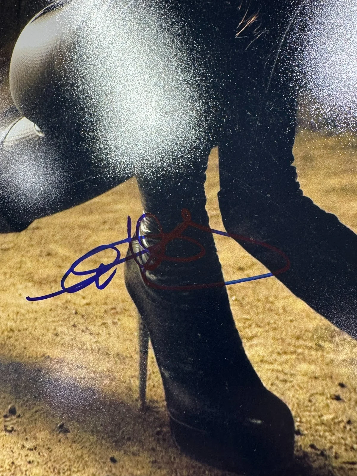 ANNE HATHAWAY SIGNED 16X20 PHOTO AUTO BECKETT BAS COA, изображение 2