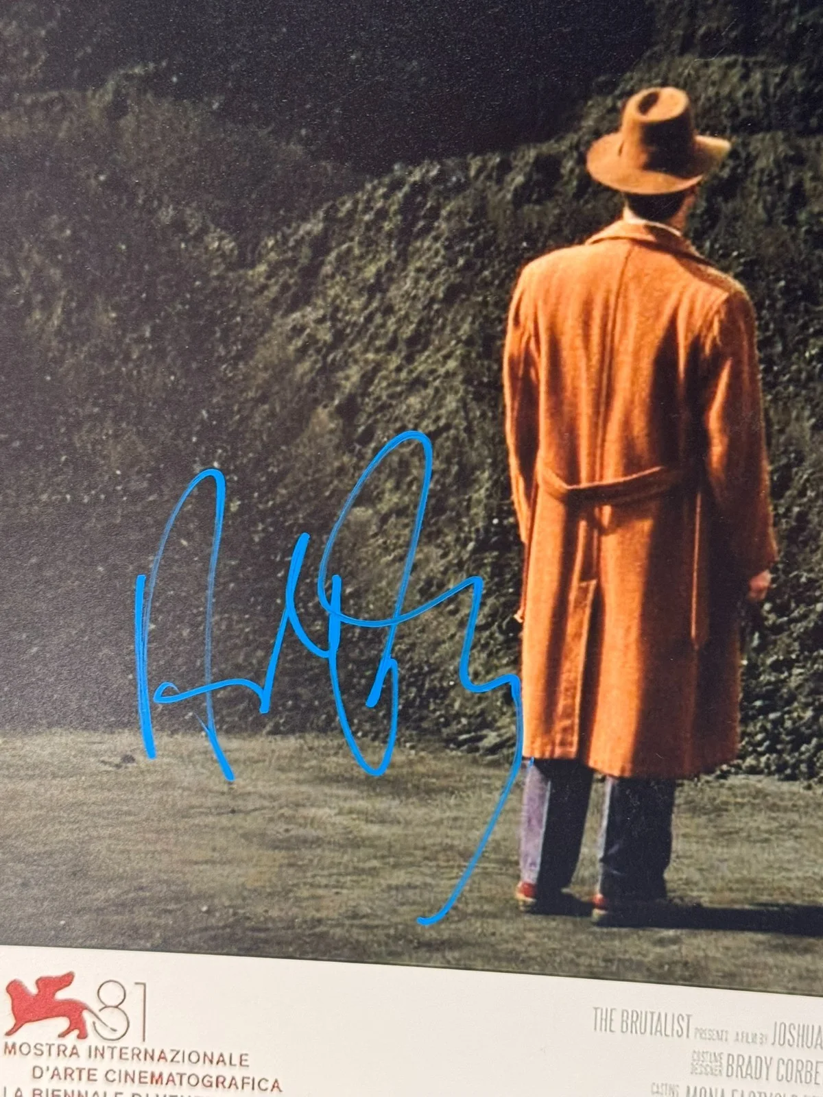 ADRIEN BRODY SIGNED 11X17 PHOTO AUTO BECKETT BAS COA, image 2