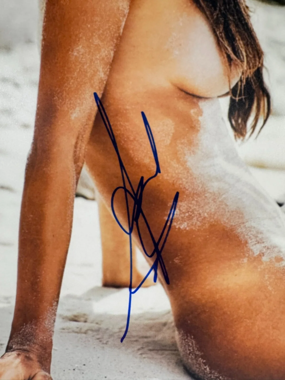 ALESSANDRA AMBROSIO SIGNED 11X17 PHOTO AUTO BECKETT BAS BEAUTIFUL SEXY COA, изображение 2