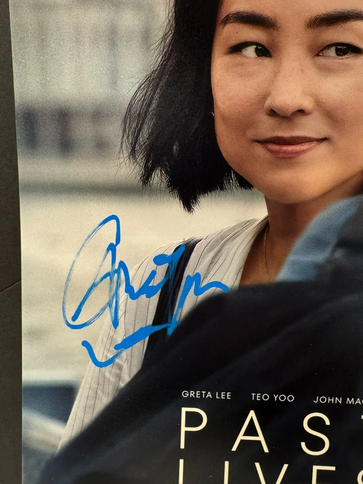 GRETA LEE SIGNED 11X17 PAST LIVES PHOTO AUTO BECKETT BAS COA, изображение 2