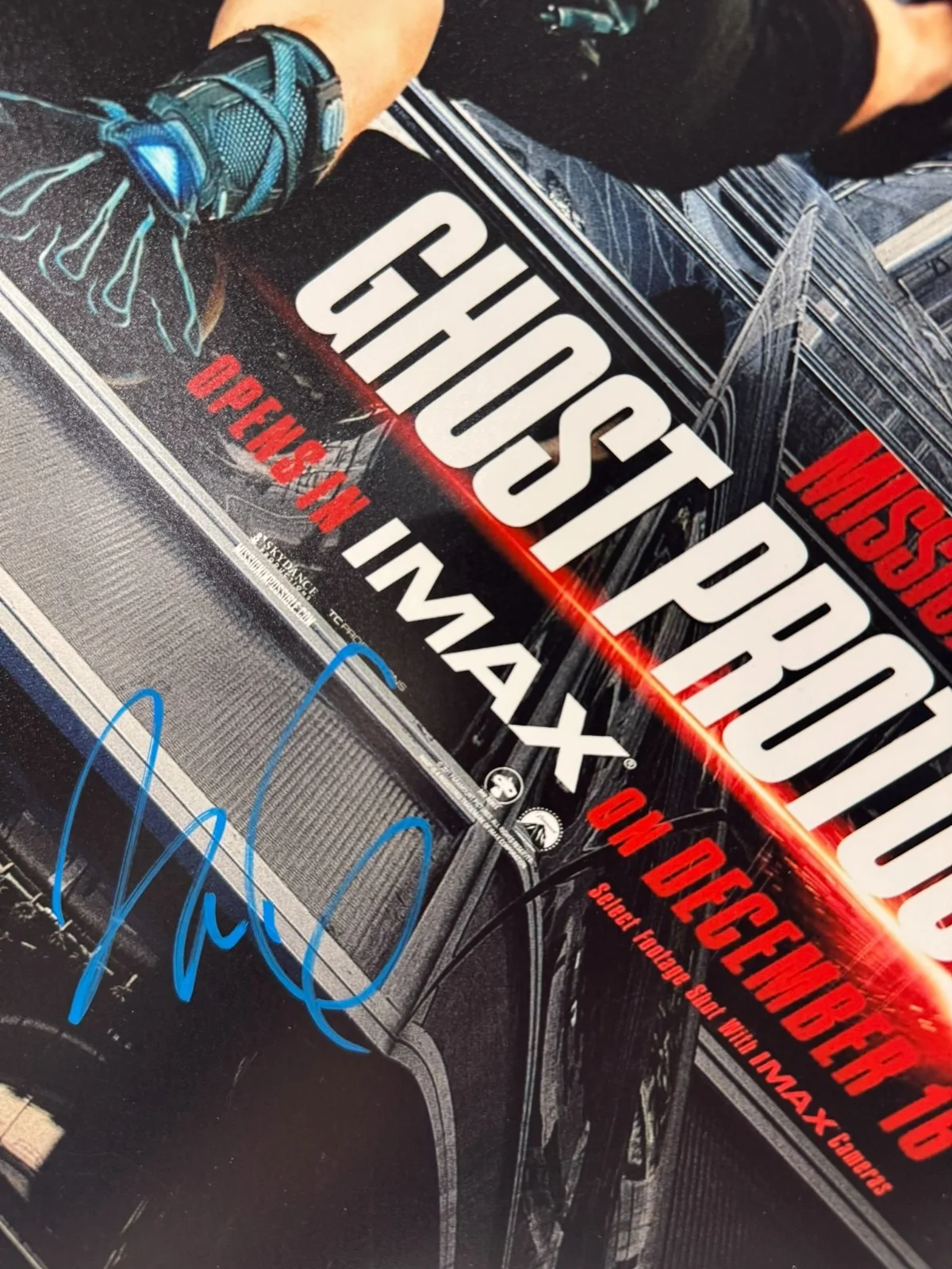 Christopher McQuarrie SIGNED 11X17 MISSION IMPOSSIBLE PHOTO AUTO BECKETT BAS COA, image 2