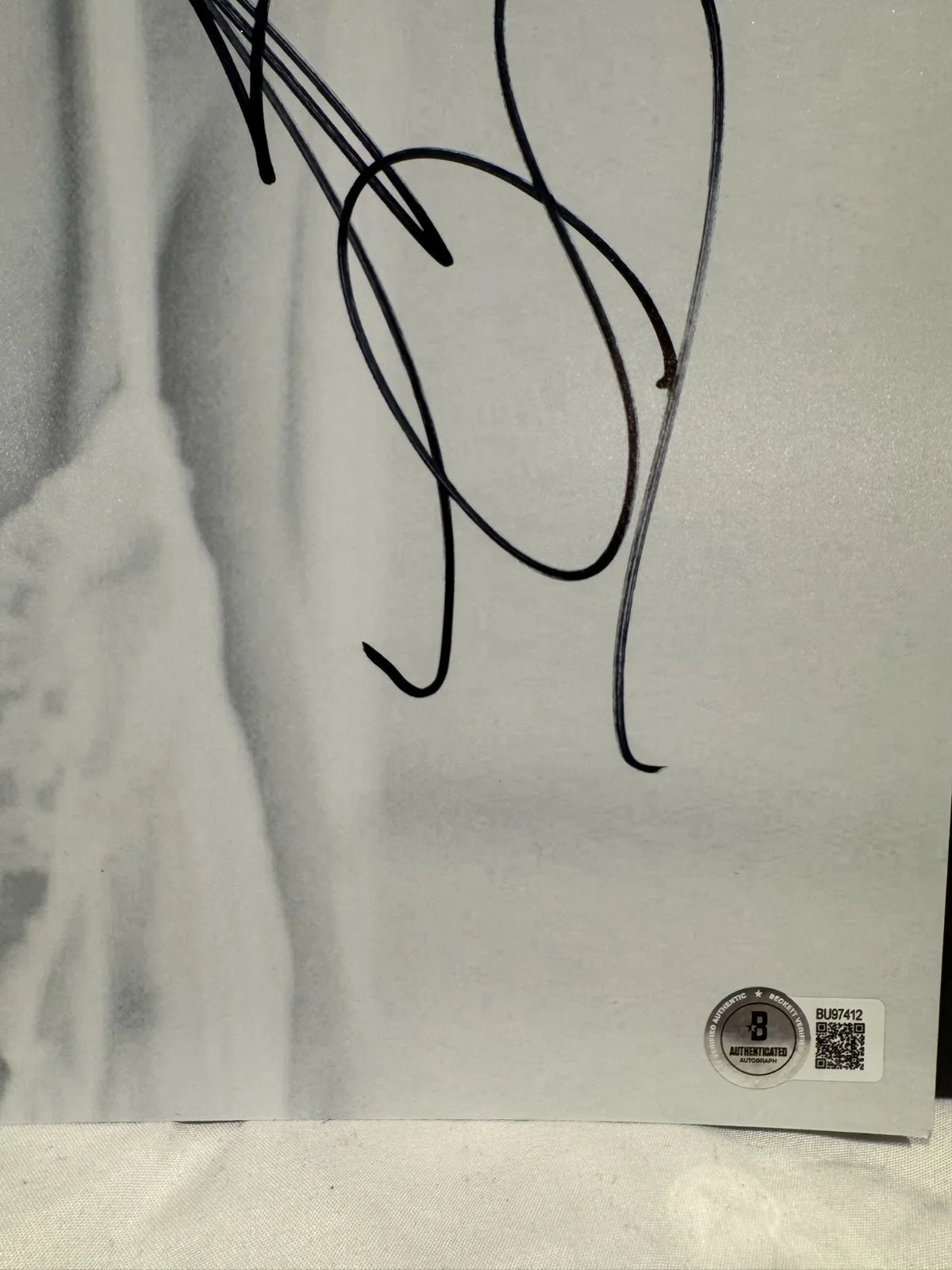 ALESSANDRA AMBROSIO SIGNED 11X17 PHOTO AUTO BECKETT BAS BEAUTIFUL SEXY COA, изображение 3