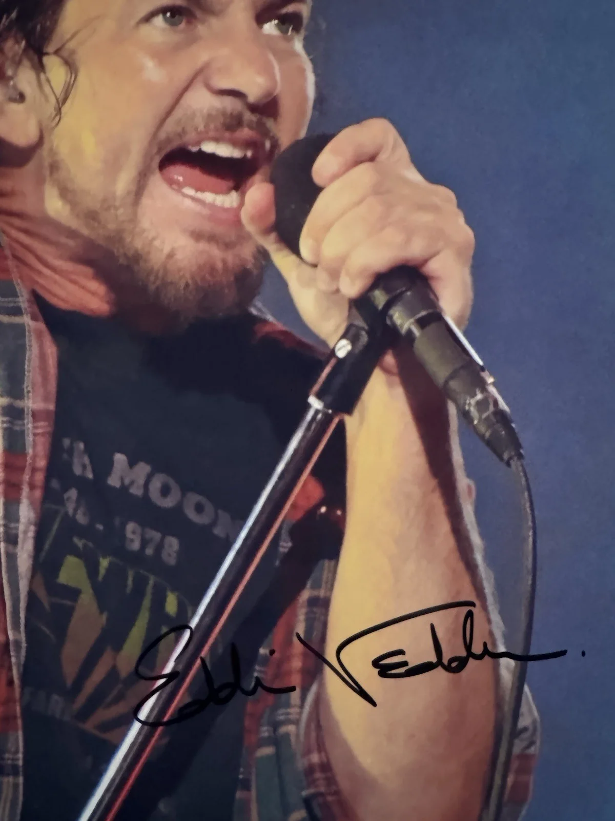 Eddie Vedder Signed Photo 8x10 W/COA Pearl Jam, image 2