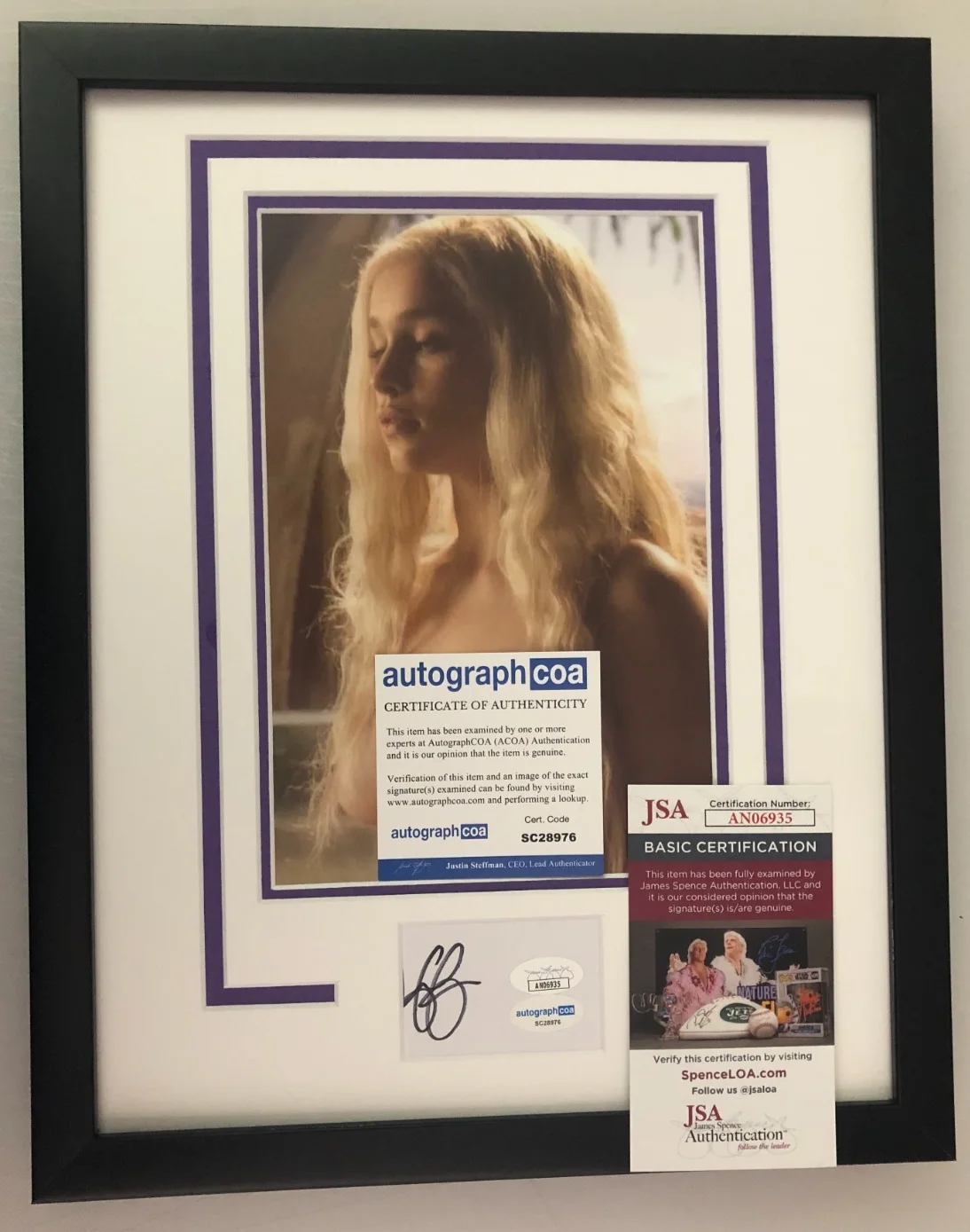 EMILIA CLARKE — EMILIA CLARKE as DAENERYS SIGNED PHOTO DISPLAY #3 GAME OF THRONES JSA COA, image 3