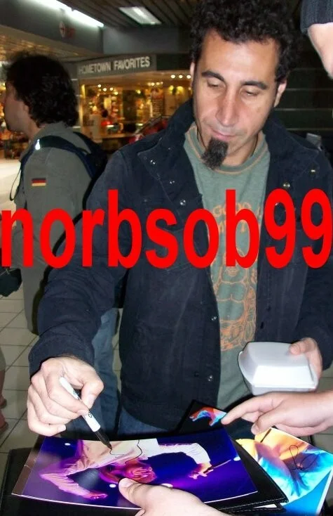 SERJ TANKIAN SIGNED AUTOGRAPH SYSTEM OF A DOWN 8x10 PHOTO w/PROOF & BECKETT COA, изображение 2