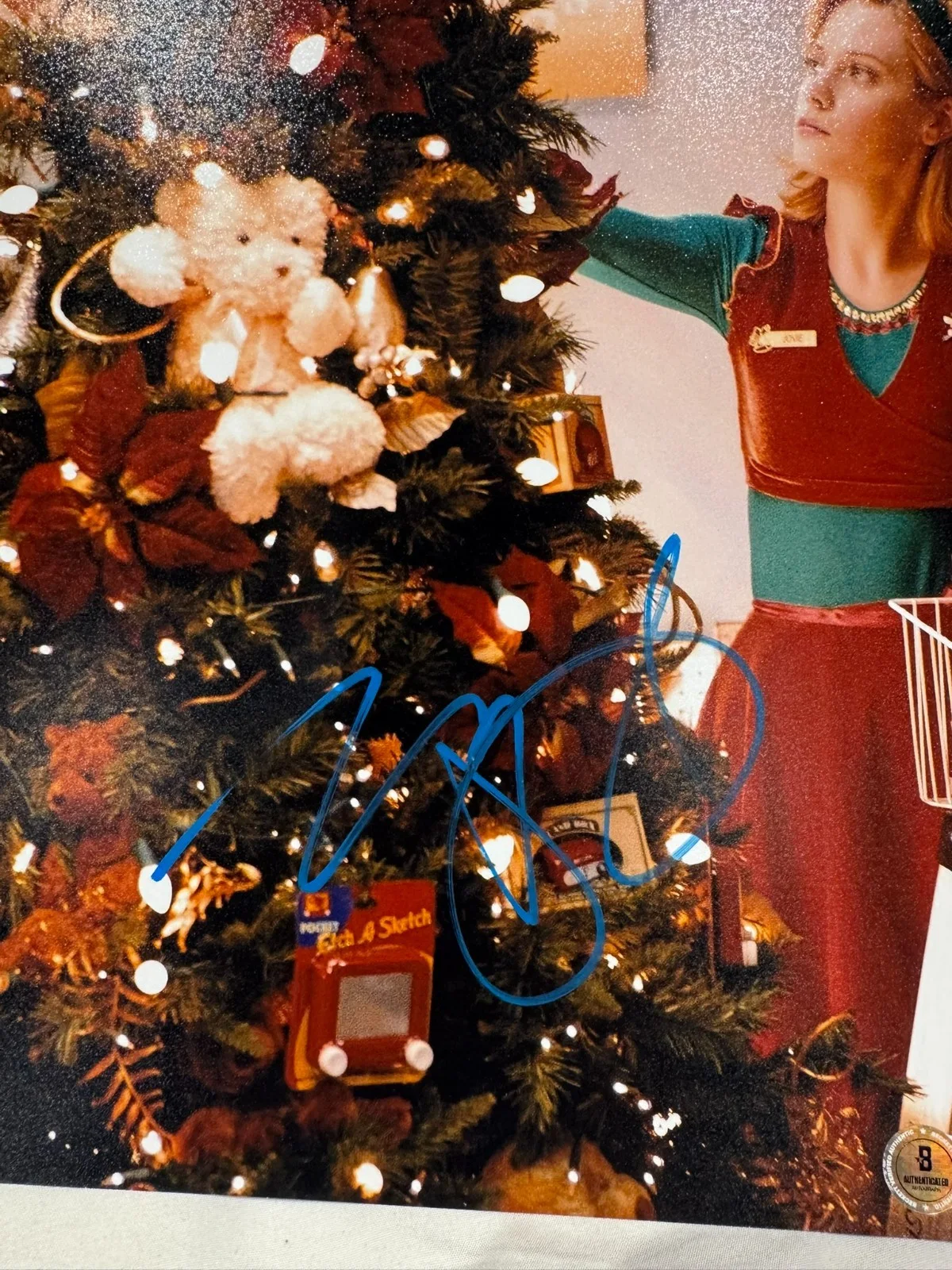 ZOOEY DESCHANEL SIGNED 11X14 JOVIE PHOTO AUTO ELF BECKETT BAS COA, image 2