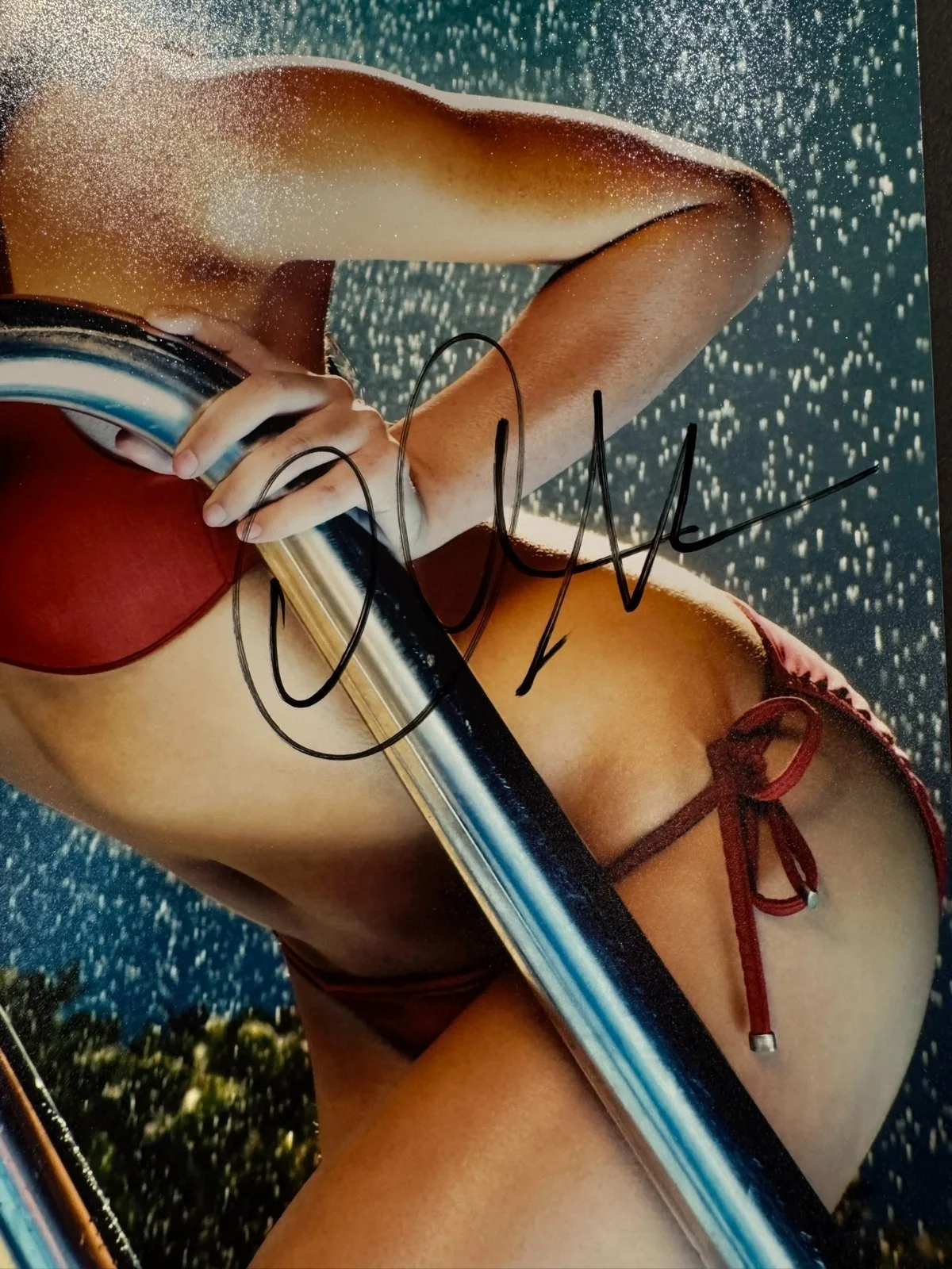 OLIVIA MUNN SIGNED 11X14 PHOTO AUTO BEAUTIFUL SEXY BECKETT BAS COA, image 3