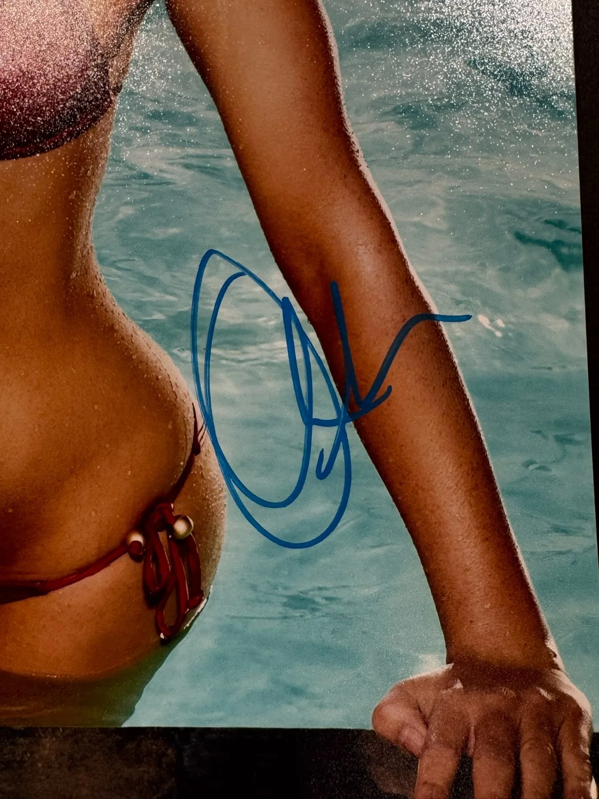 OLIVIA MUNN SIGNED 11X14 PHOTO AUTO BEAUTIFUL SEXY BECKETT BAS COA, image 4
