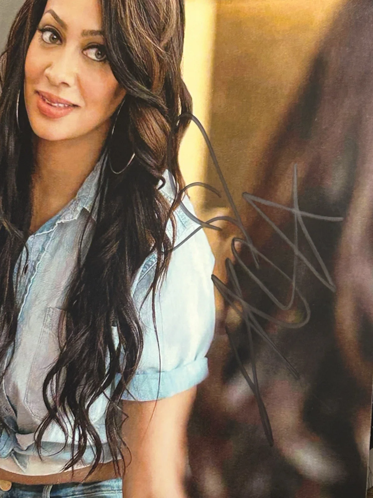 la la Anthony — FOTOGRAFÍA 8x10 firmada por La La Anthony certificado de autenticidad Power JSA