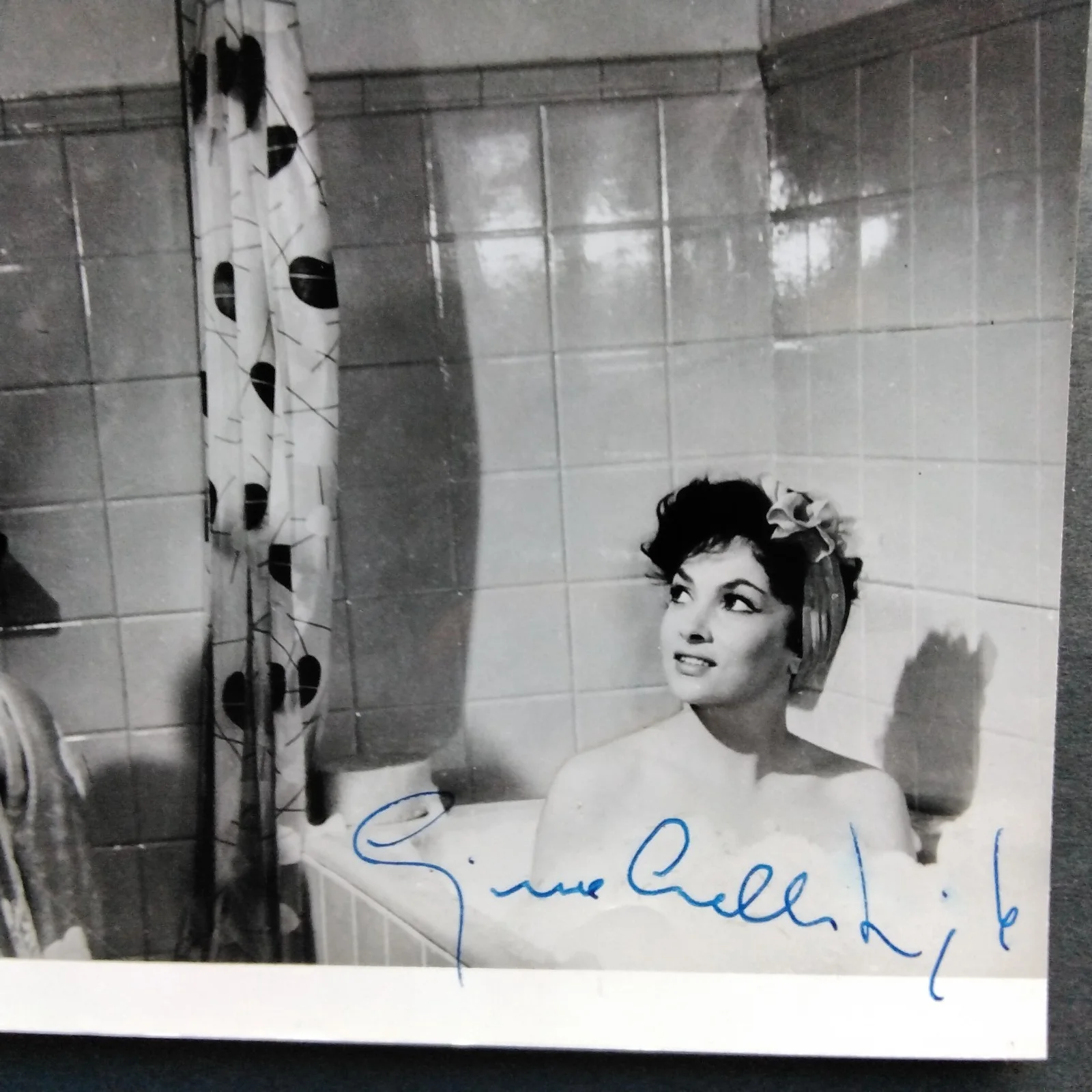 Gina Lollobrigida SIGNED Photo 60s Movie Actress The Unfaithful Trapeze Sheba, изображение 5