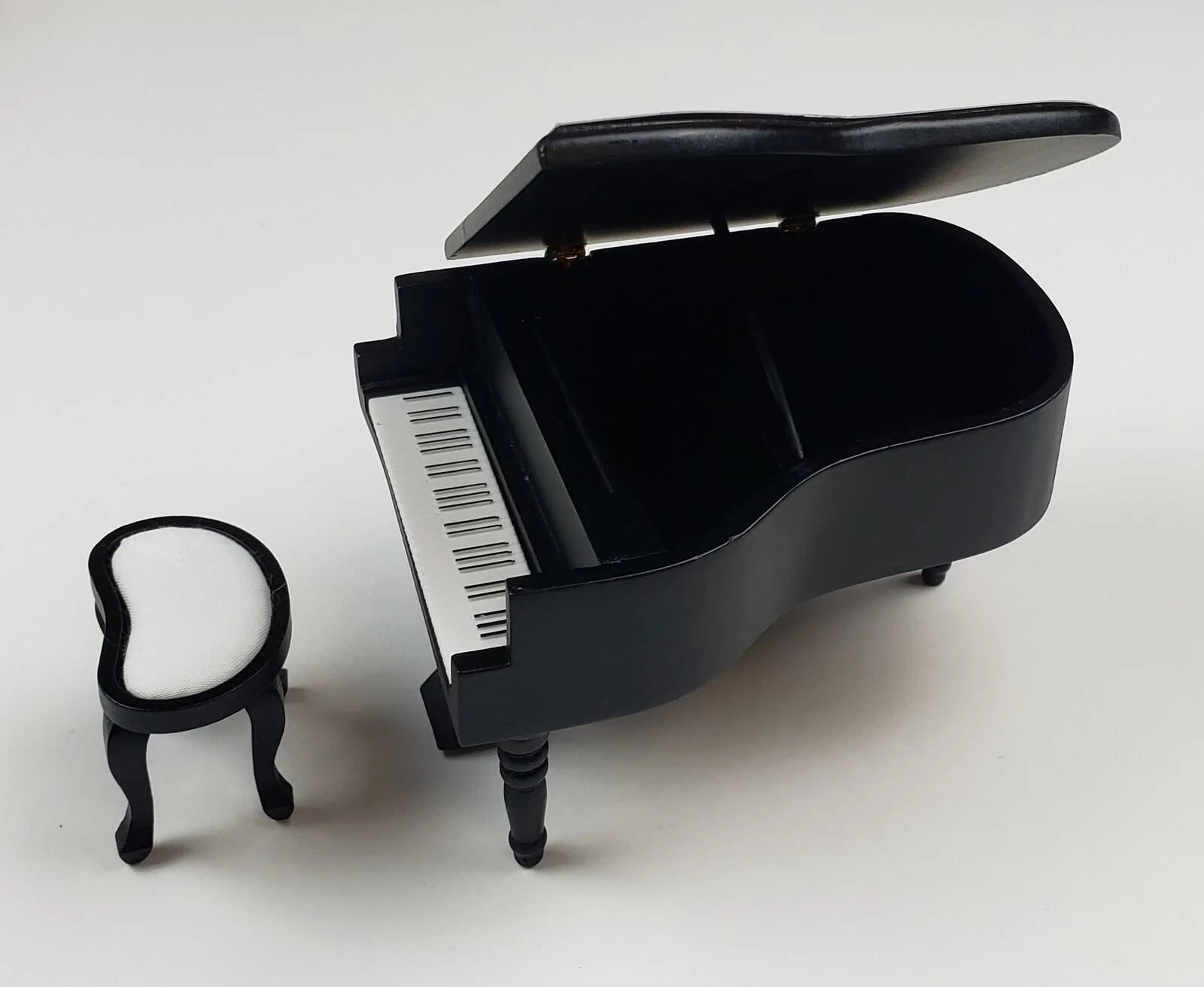 Taylor Swift — Taylor Swift Autograph Signed Toy Mini Piano The Life Of A Showgirl Photo 4 ACOA, изображение 2