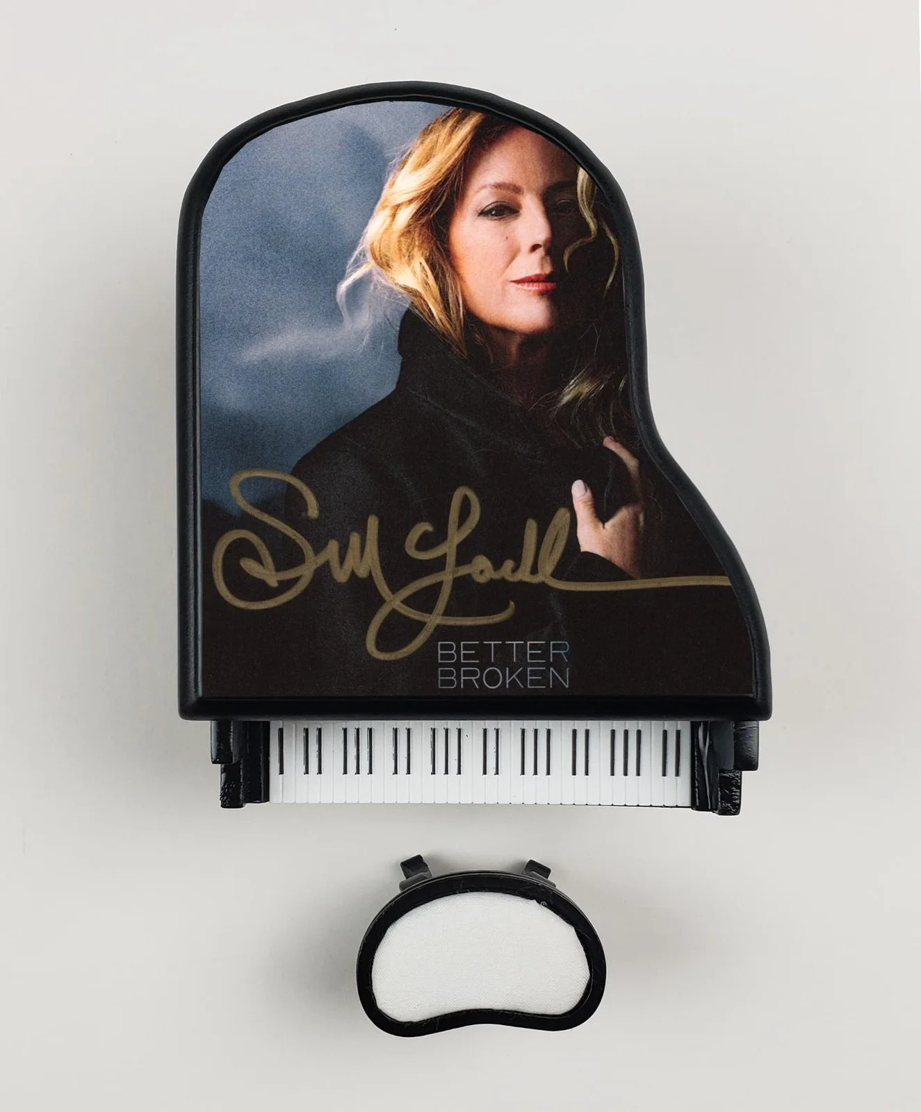 Sarah McLachlan — Sarah McLachlan Autographed Signed Custom Toy Mini Piano Better Broken ACOA