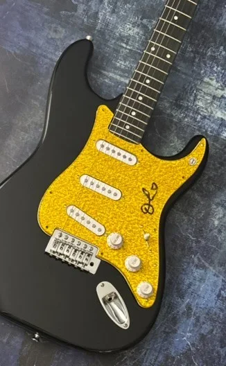 GFA Bring Me The Horizon Band * OLI SYKES * Signed Electric Guitar PROOF COA, image 4