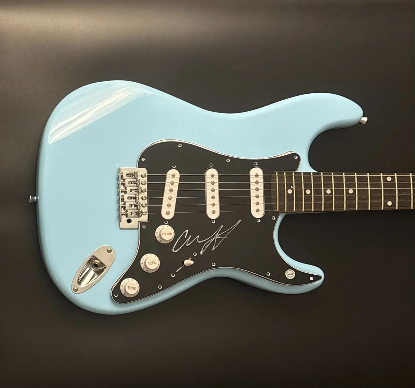 GFA Queen Band Singer * ADAM LAMBERT * Signed Electric Guitar PROOF COA, image 3