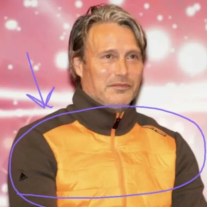 Mads Mikkelsen — Mads Mikkelsen Signed autographed adidas jersey Wearing model US L size w/Tag, изображение 2