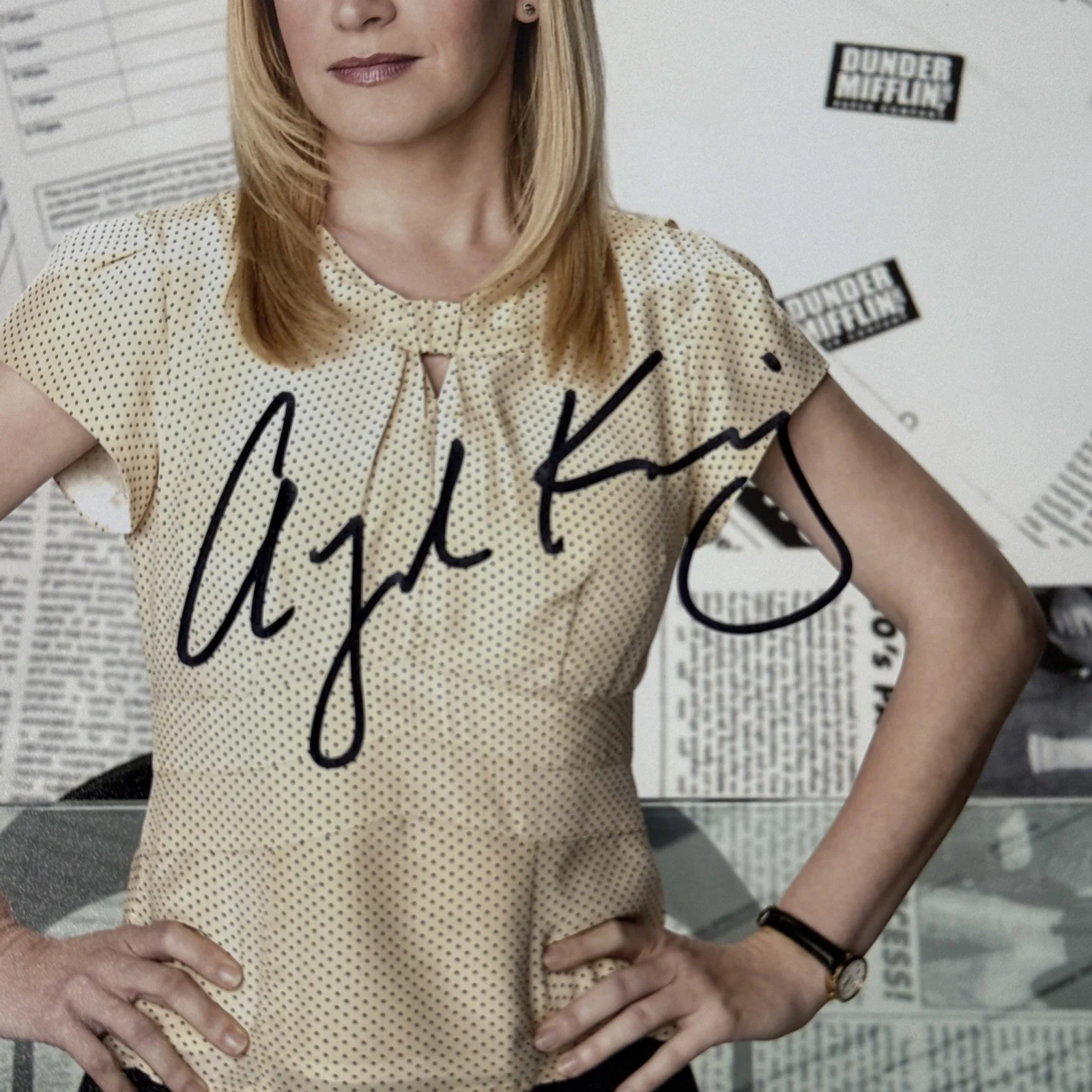 Angela Kinsey — Angela Kinsey Signed Autographed THE OFFICE 8x10 Photograph COA Hologram, изображение 2