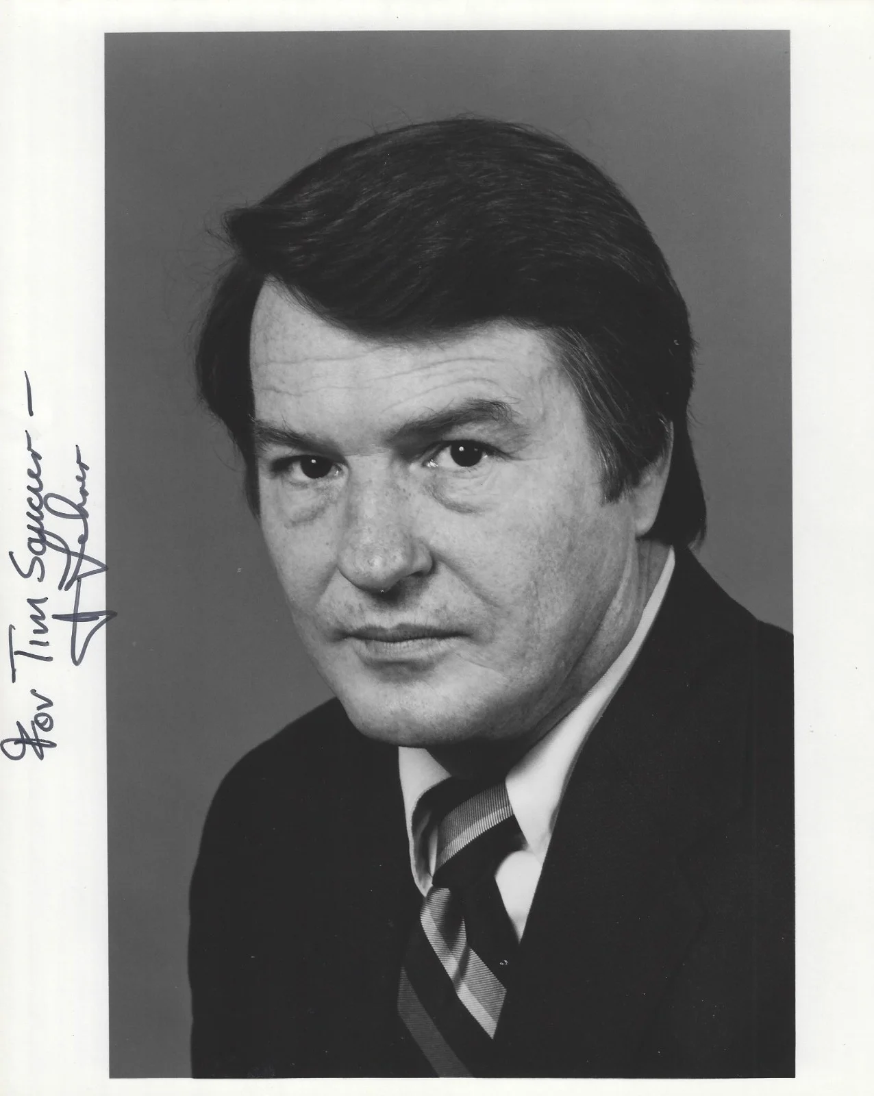 Jim Lehrer — Jim Lehrer Autographed Signed 8x10 Photo - MacNeil Lehrer Report - w/COA