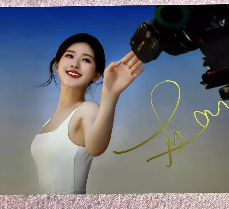 赵露思 Zhao Lusi Handwritten signature photo Celebrity support 6-inch photo, изображение 2