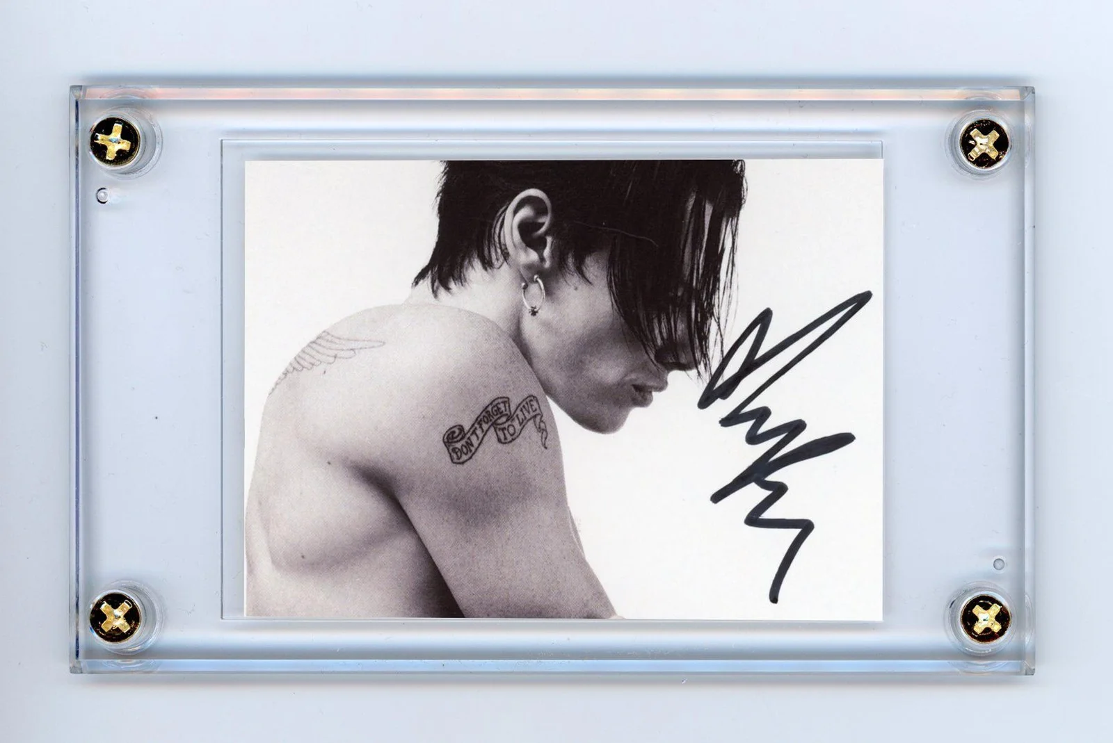 Yungblud — Yungblud Autographed Trading Card Sized Signed Cut ACOA