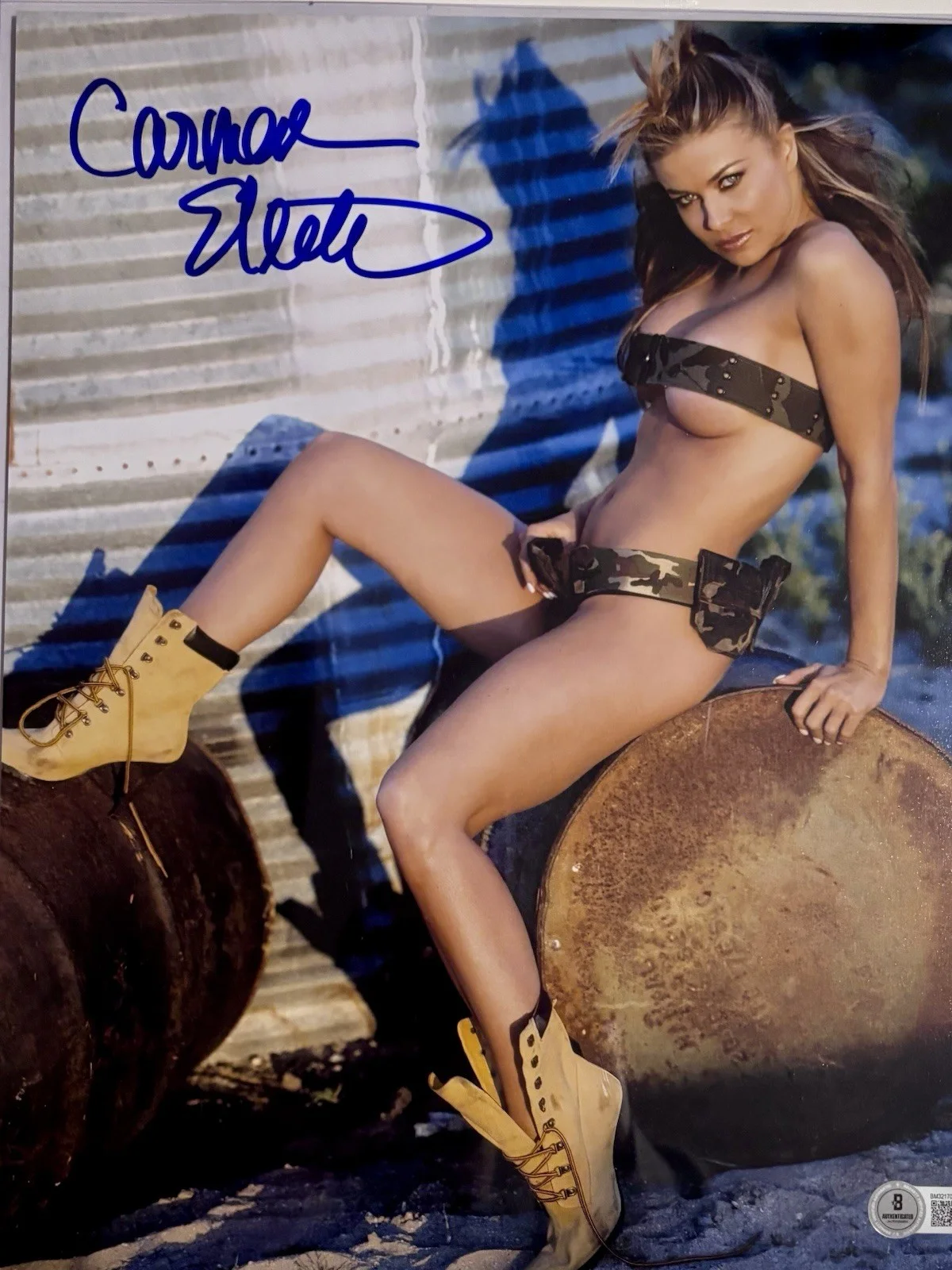 Carmen Electra Signed 11x14 Beckett, image 5