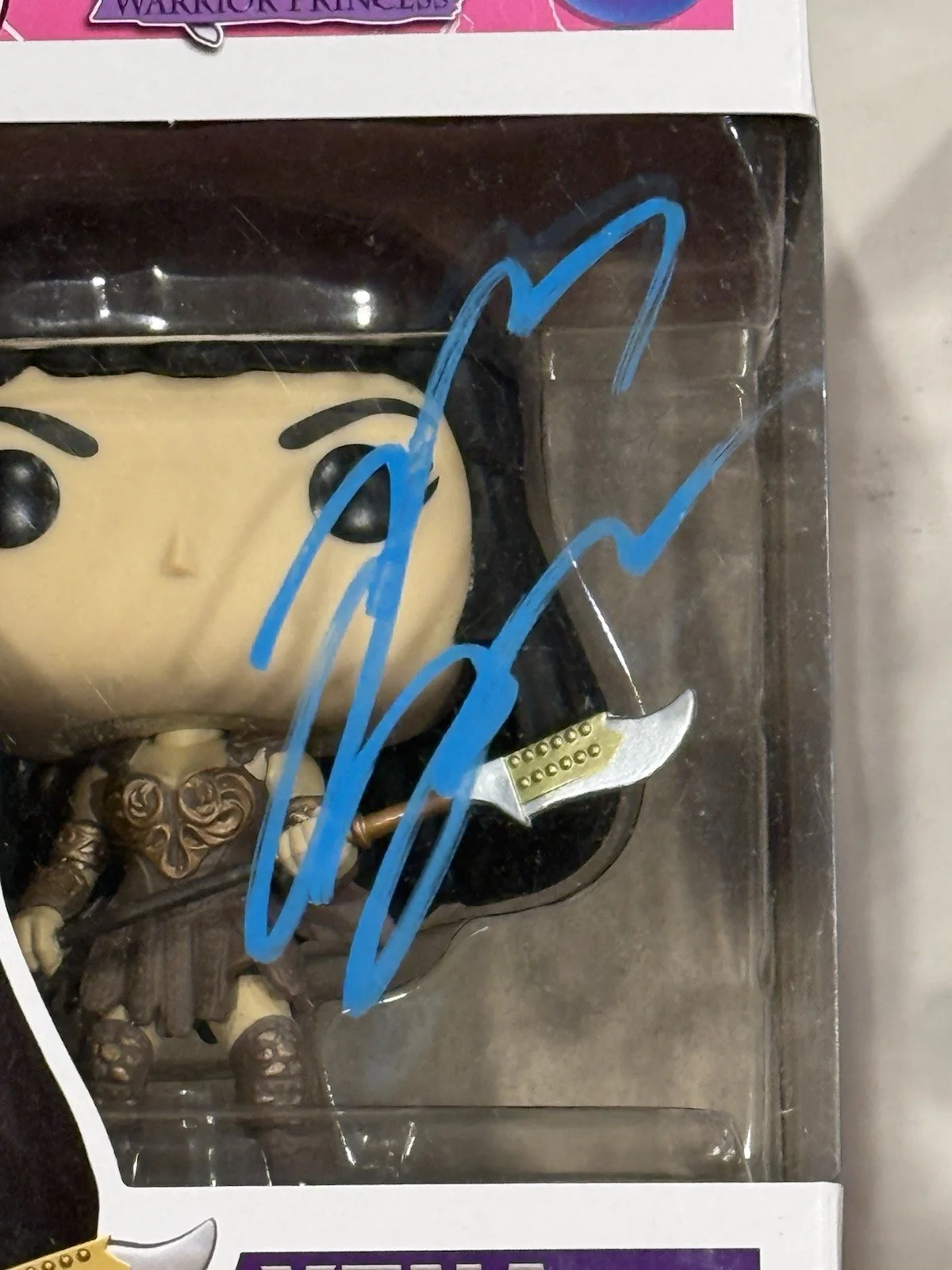 Lucy Lawless — Lucy Lawless Signed Xena & Kevin Sorbo Signed Hercules Funko Pop! Set PSA/JSA, image 3