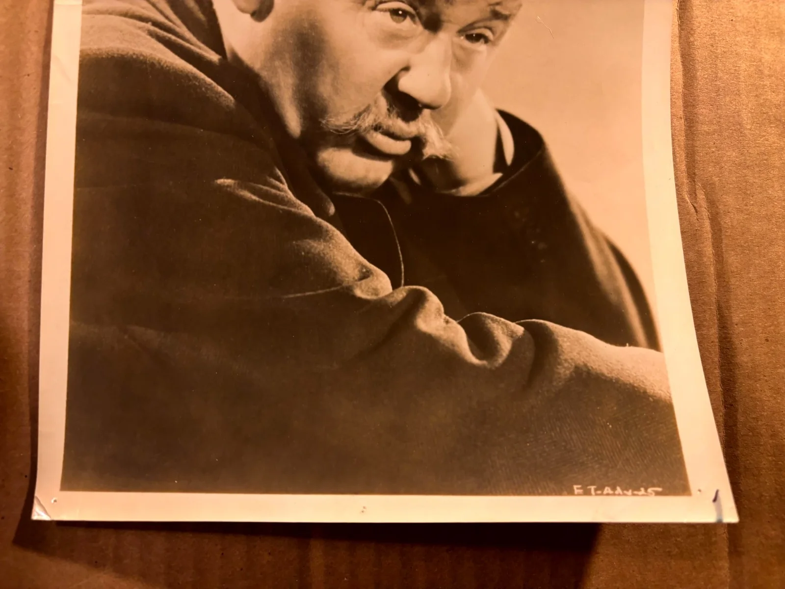 Charles Laughton Very Rare Autographed 8/10 Photo '50, image 3