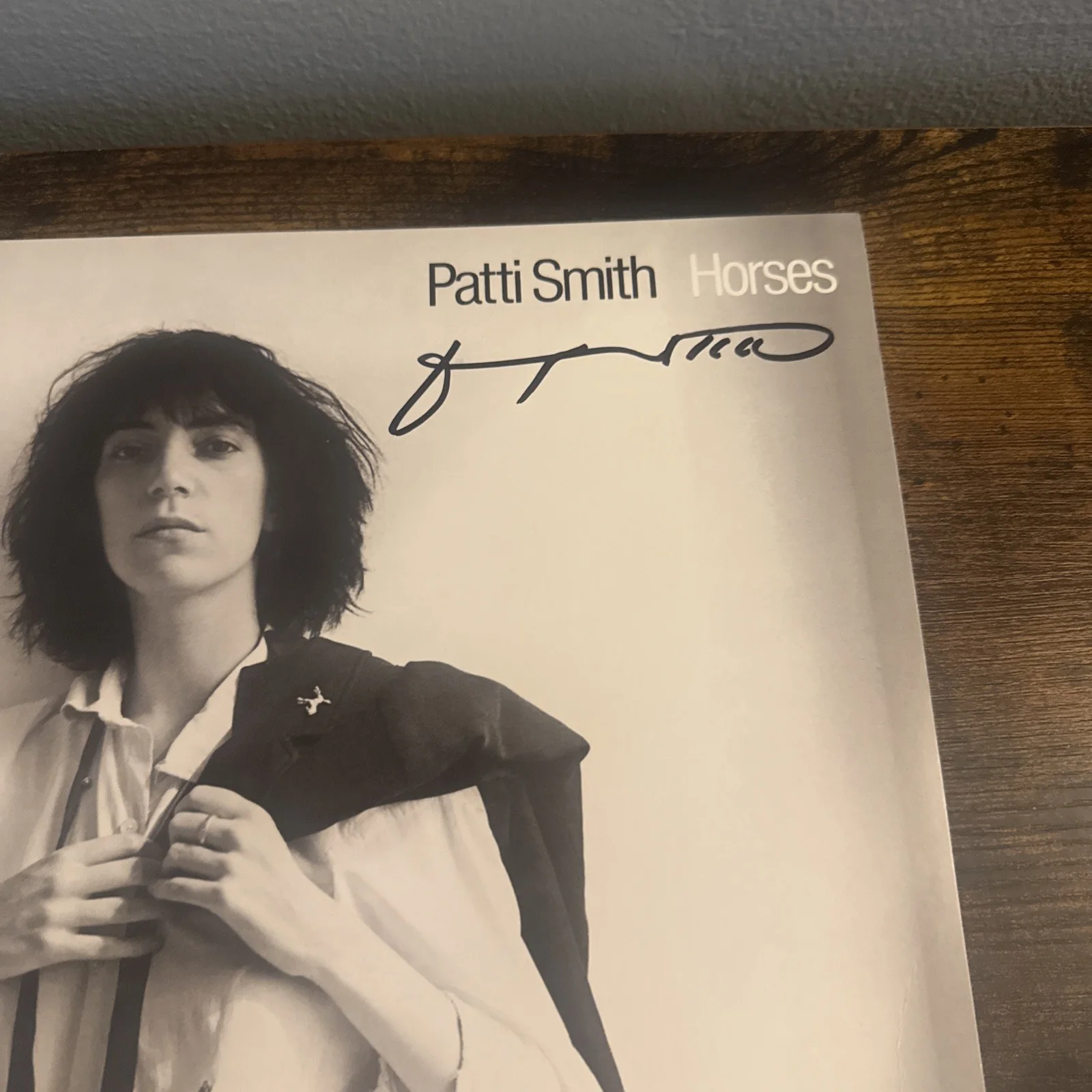 PATTI SMITH SIGNED HORSES ALBUM VINYL RARE - BECKETT COA Creased, изображение 2