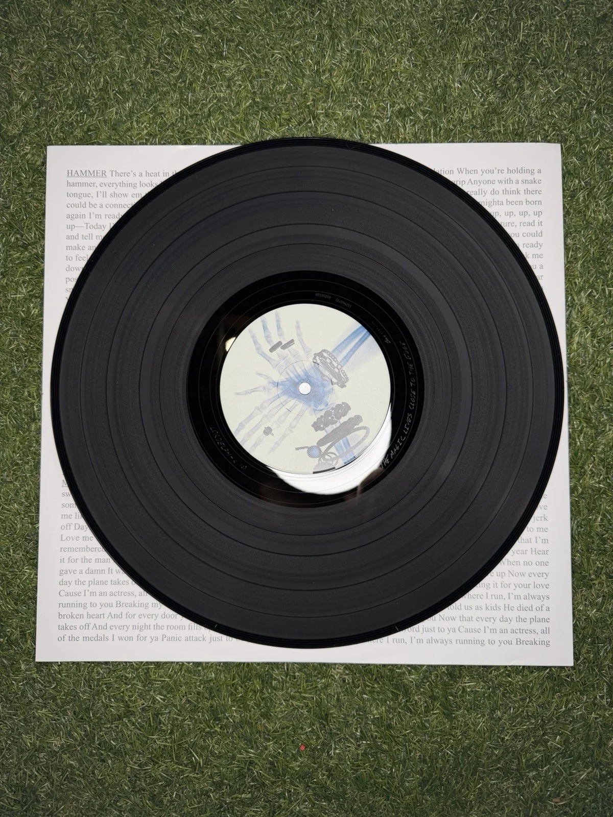 SIGNED Lorde - Virgin Vinyl LP - Unplayed, image 4