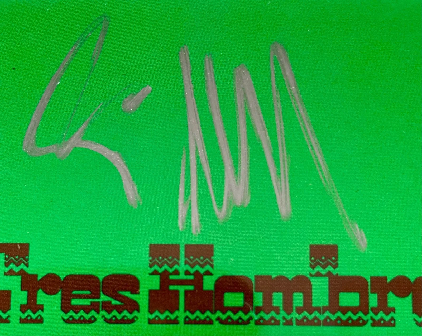 Billy Gibbons — Billy Gibbons Signed ZZ Top Tres Hombres CD Booklet Framed Matte Display JSA COA, изображение 2